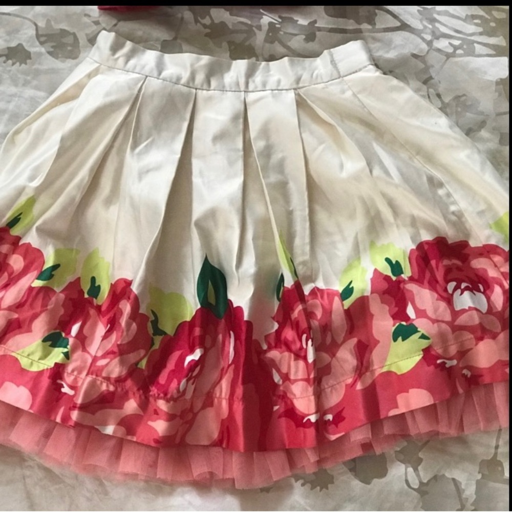 Girls Roses skirt & cap size 4-7